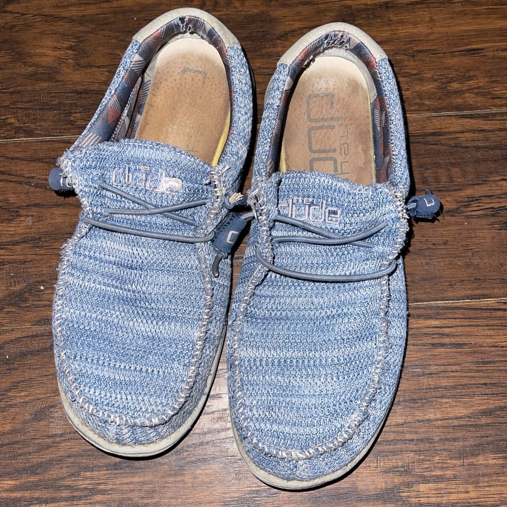 Blue Men Hey Dudes shoes size 8